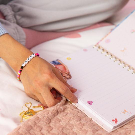 TOPModel Diary with Padlock and Bracelet