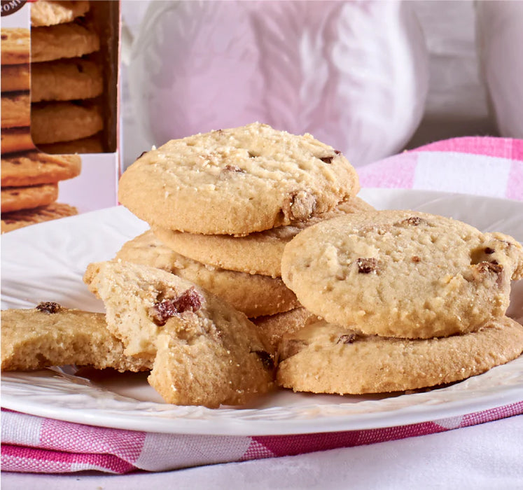 Grandma Wild's Strawberry & Cream Viennese White Chocolate Chips Biscuits