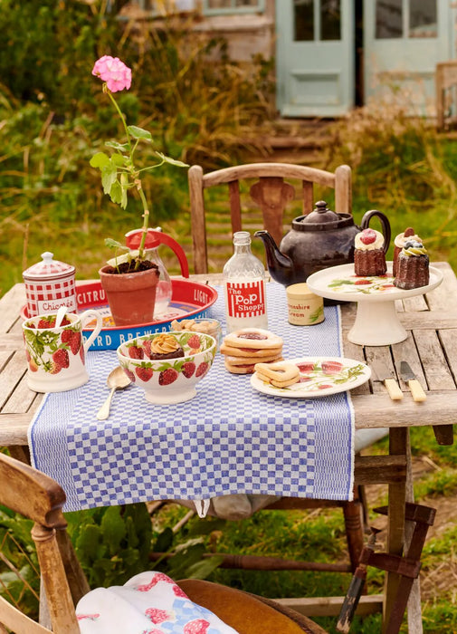 Emma Bridgewater Strawberries Half Pint Mug