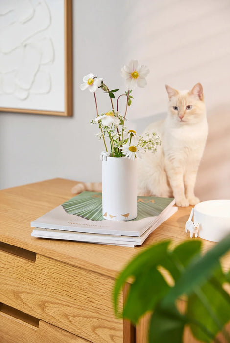 Räder Embossed Cat Tealight Holder
