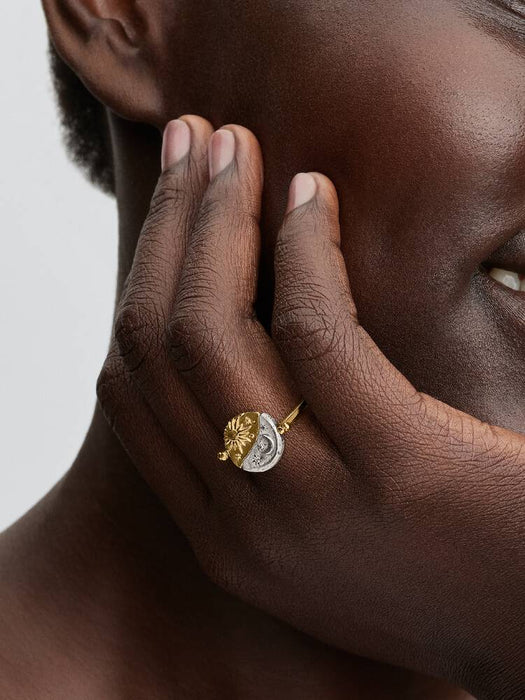 Pandora Sun & Moon Reversible Medallion Ring Sterling Silver & 14k Gold Plating