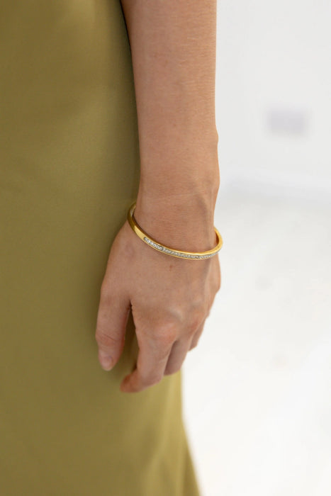 White Leaf Cubic Zirconia Inset Bracelet In Gold