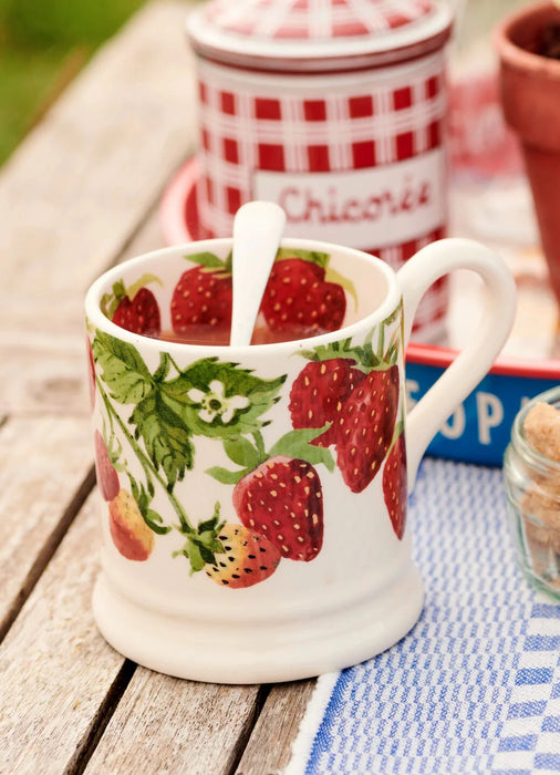 Emma Bridgewater Strawberries Half Pint Mug