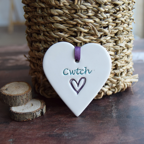 Broadlands Pottery Cwtch Small Hanging Heart