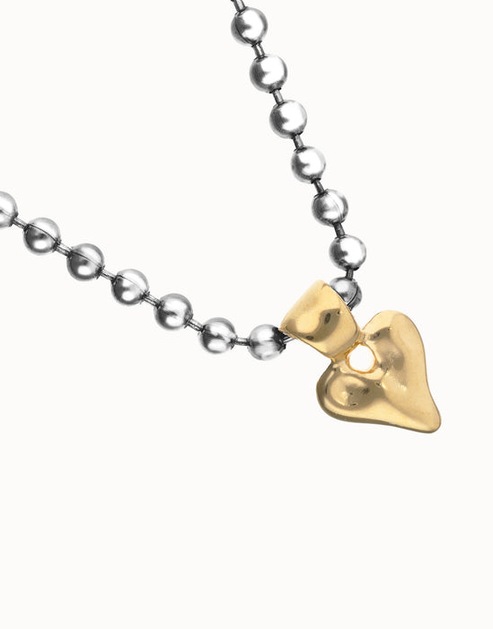 UNOde50 Beaded Short Necklace with Heart Detail