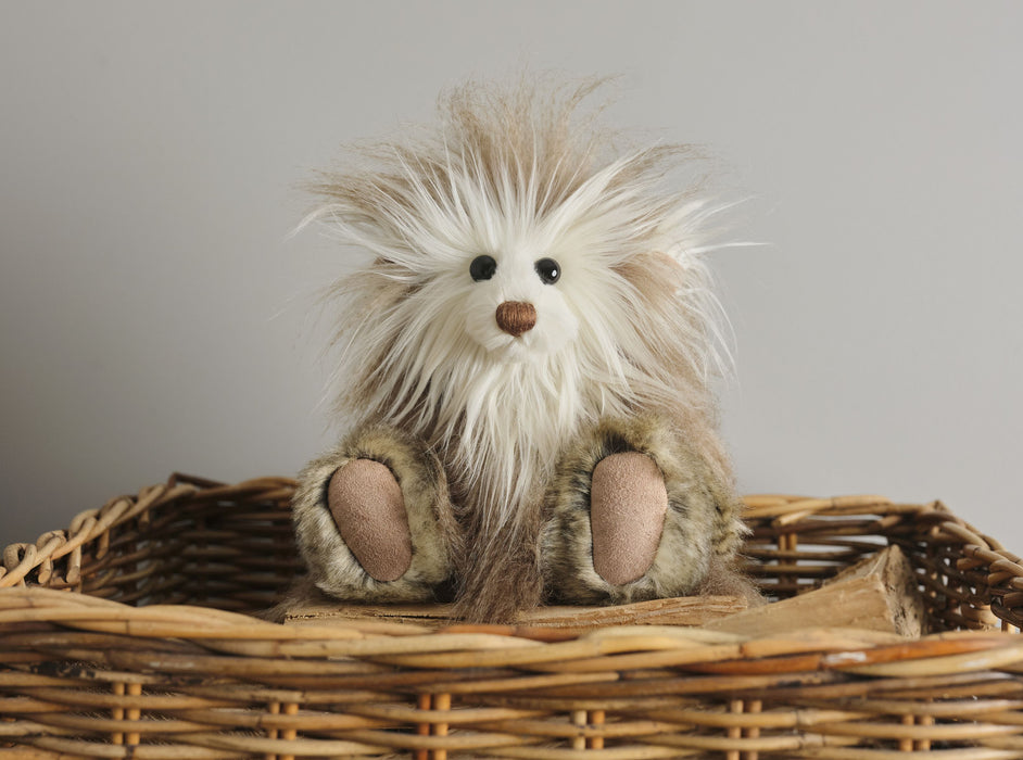 Charlie Bear 2026 The Story Continues Plush Collection Cobweb Maker - Pre Order