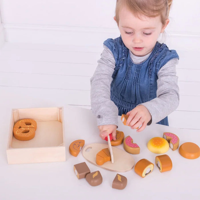 Bigjigs Toys Cutting Bread and Pastries Crate