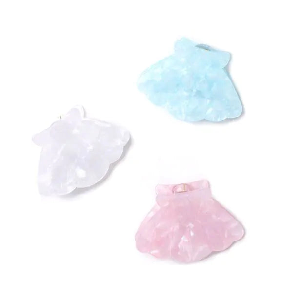 Molly & Rose Pearlescent Shell Shaped Clamp Clip