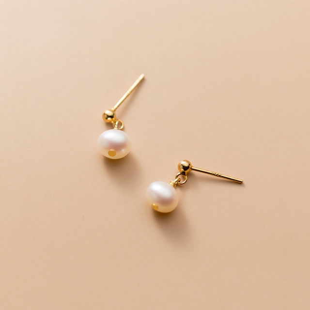White Leaf Minimalist Freshwater Pearl Drop Earrings 18kt Gold Plate