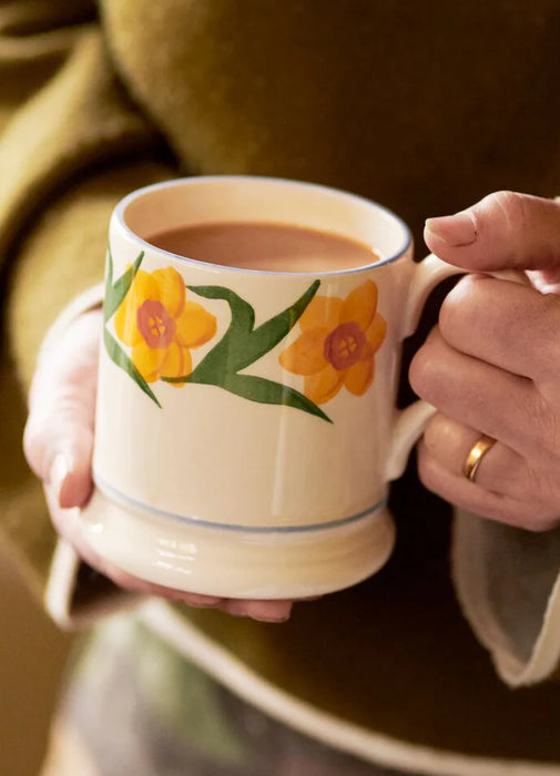 Emma Bridgewater Windblown Daffodils 1/2 Pint Mug
