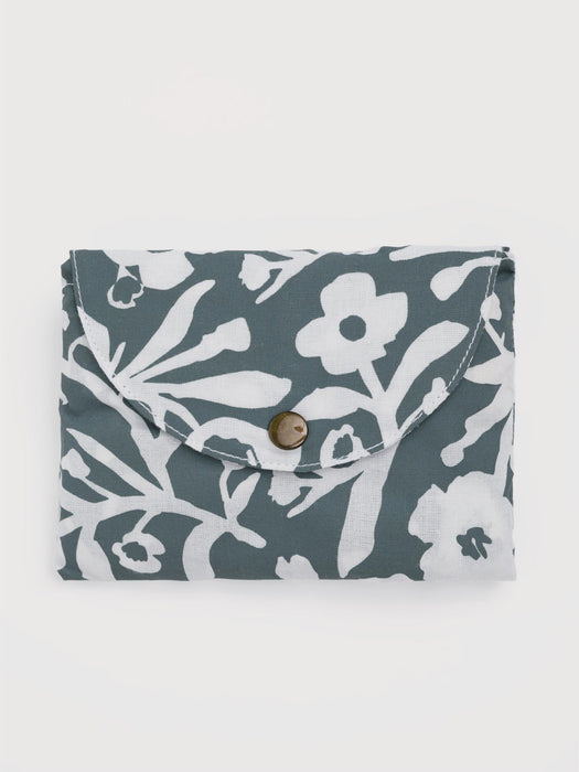 Seasalt Foldaway Canvas Shopper In Blotted Anemone Lichen