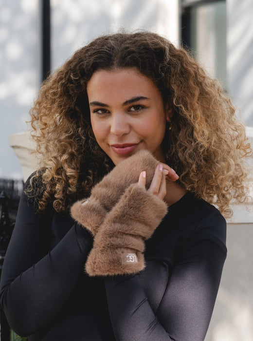 Park Lane Mocha Mousse Gloves