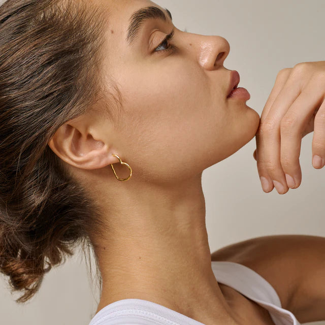 Enamel Copenhagen Organic Heart Medium Hoops Gold