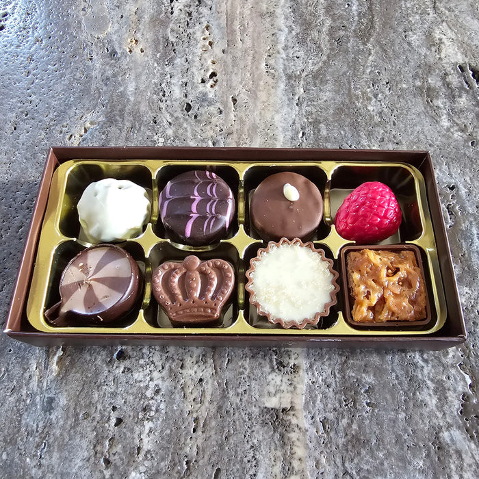 Maple Petite Ultimate Chocolate Selection Gift Box | 8 Chocolates