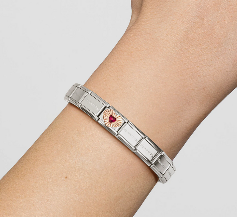 Nomination Classic Gold Plates Diamond Cut Heart With Red Stone Charm
