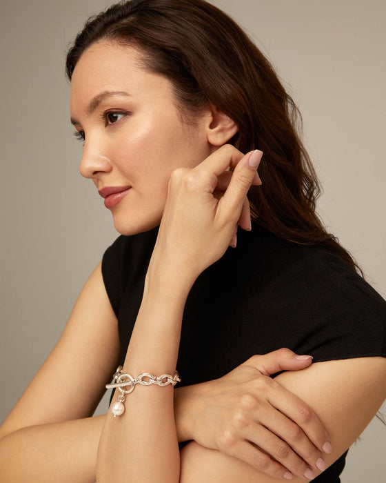 UNOde50 Large Link Chain Bracelet with a Pearl