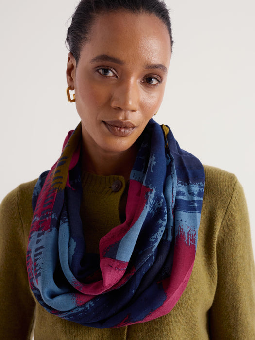 Seasalt Women's Pentillie Snood In Paint Texture Rosa