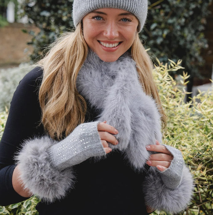 Park Lane Scarf In Soft Grey