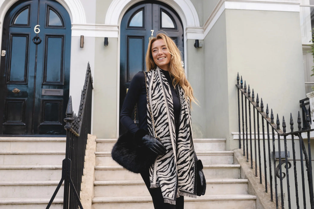 Park Lane Scarf In Zebra