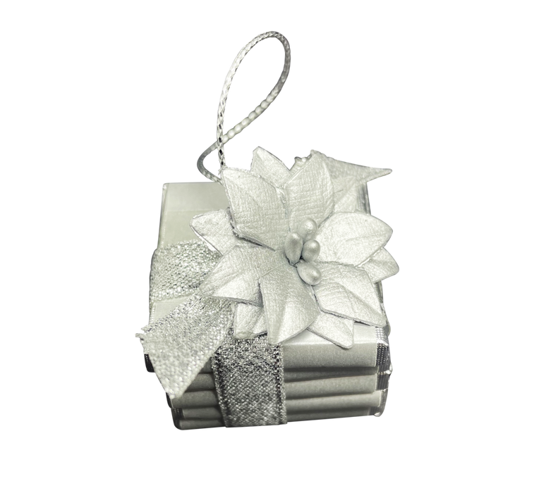 House Of Flavours Silver Poinsettia Stack Of 5 Milk Chocolate Bars