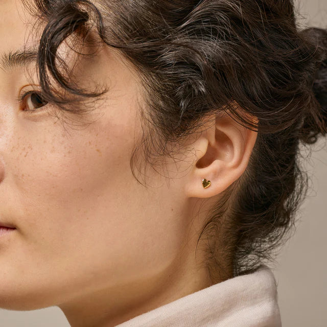 Enamel Copenhagen Studs Gold Hearts