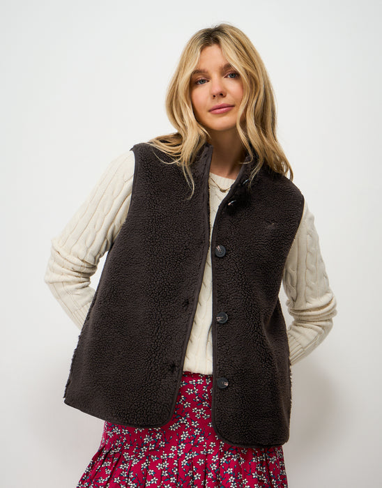 Crew Clothing Women's Borg Gilet In Chocolate