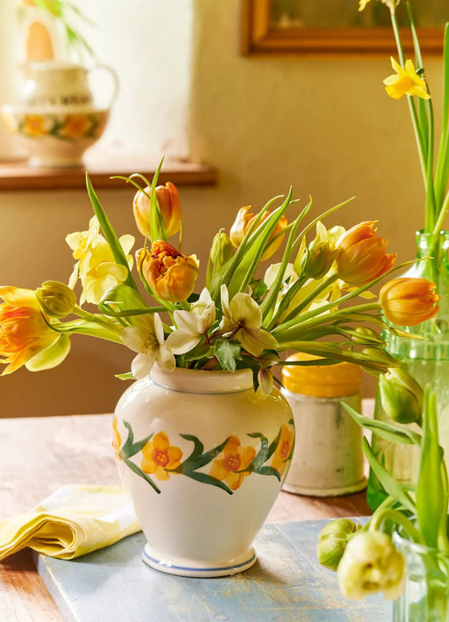 Emma Bridgewater Windblown Daffodils Classic Vase