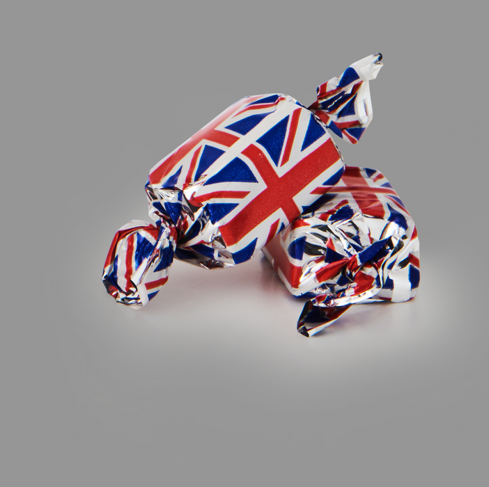 Wonderful British Isles Embossed Tin Filled with Fudge 200g