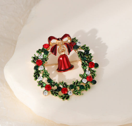 Gracee Jewellery Gold Christmas Wreath Pin Brooch