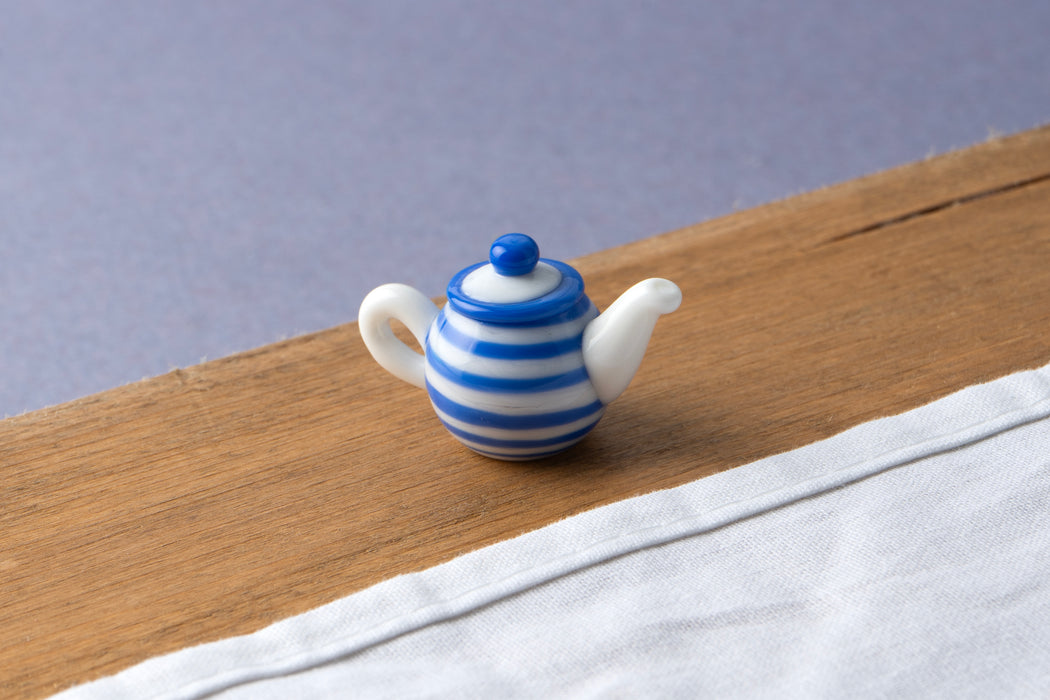 CGB Giftware Artisan Glass Cornish Teapot