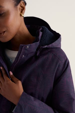 Seasalt Women's Janelle Coat In Birch Forest Loganberry