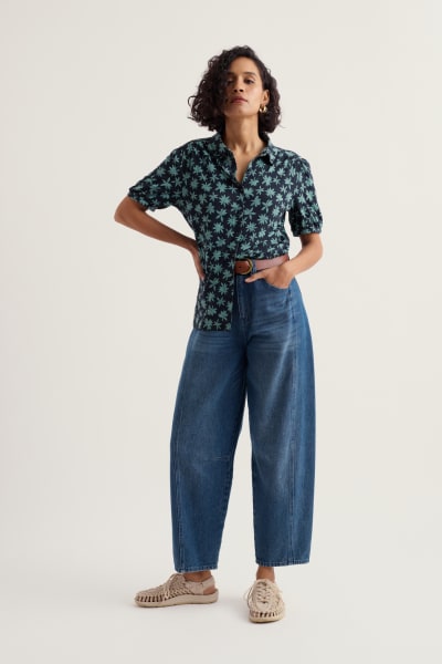 Seasalt Women's Embrace Short Sleeve Shirt In Tropic Bloom Maritime