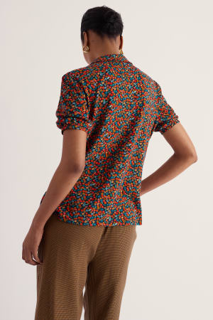 Seasalt Women's Embrace Short Sleeve Shirt In Tomato Blooms Maritime