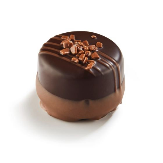 Crispy Biscuit Pieces With Macaron Crème