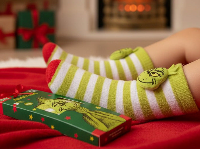 Elizabeth Anne Rattle Boxed cosy Grinch Sock