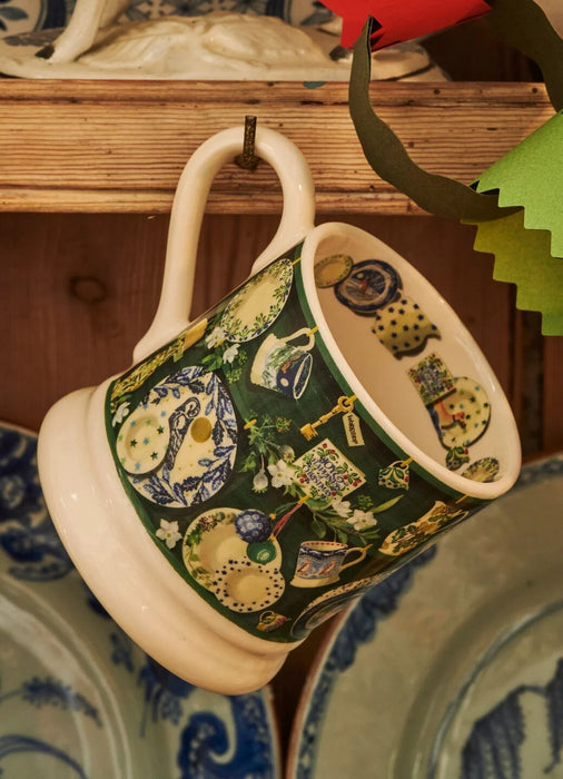 Emma Bridgewater Green Christmas Dresser 1/2 Pint Mug