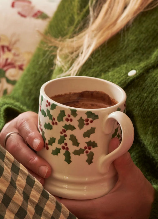 Emma Bridgewater Tiny Scattered Holly 1/2 Pint Mug