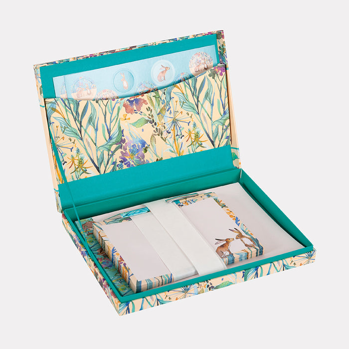 The Gifted Stationery Company Writing Set – Kissing Hares