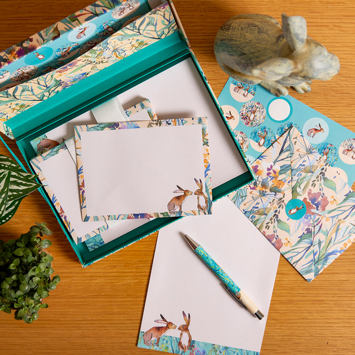 The Gifted Stationery Company Writing Set – Kissing Hares
