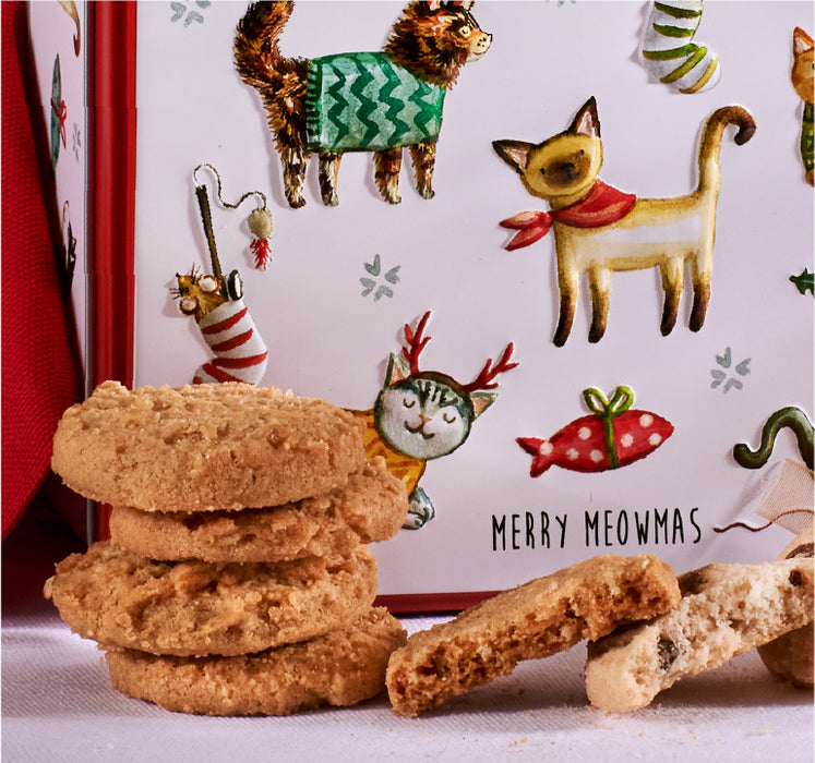 Grandma Wild's Christmas Cats Merry Meowmas Stem Ginger & Lemon Biscuits And Shortbread & Chocolate Chip Biscuit Tin