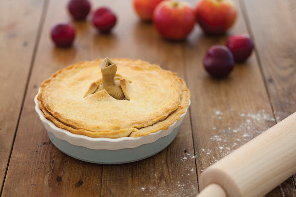 Classic Collection Large Round Fluted Pie Dish