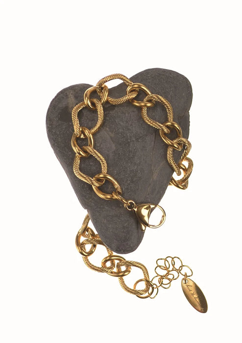 Hot Tomato Lovely Linked-In Stainless Steel 18K Gold Plating Bracelet