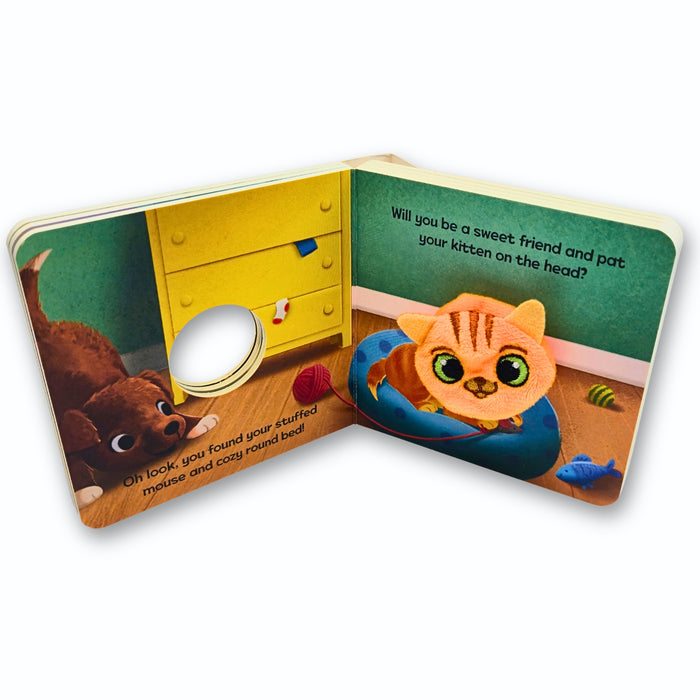 House Of Marbles Kitten Love Chunky Finger Puppet Book