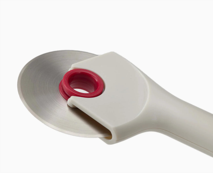 Joseph Joseph Ringo™ Easy-clean Red Pizza Cutter