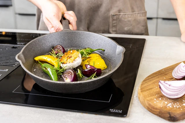 KitchenCraft Deluxe Cast Iron Grill Pan 24cm