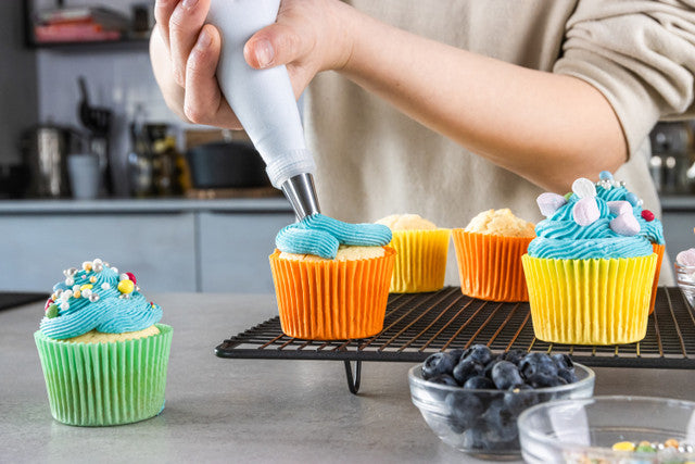 KitchenCraft Sweetly Does It Icing Tin Set