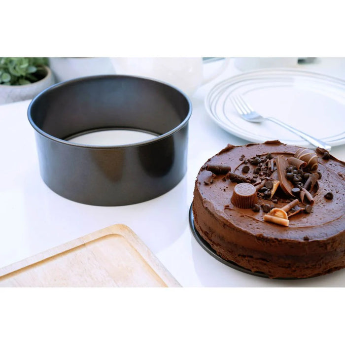 Luxe 20cm Round Cake Tin