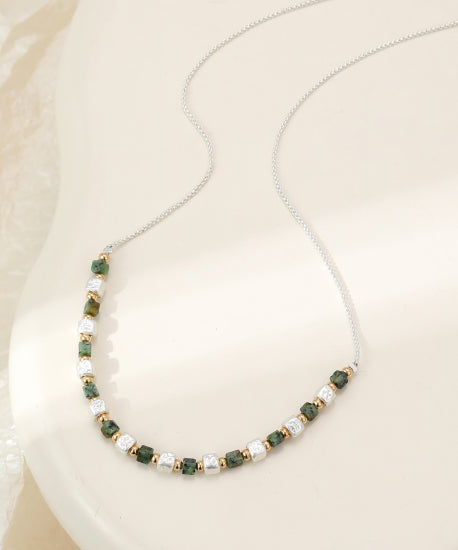 Gracee Jewellery Silver Chain Necklace with Green Stones