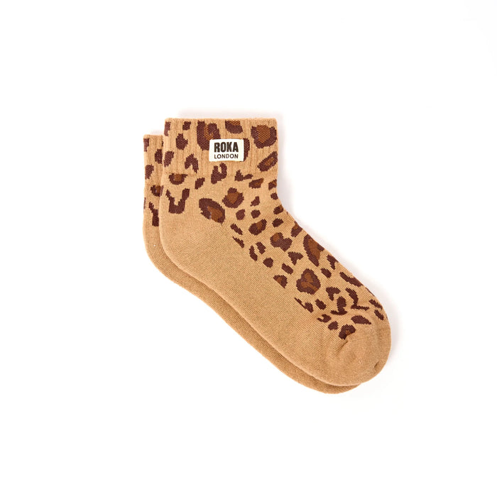 ROKA Women's Wembley Ankle Socks In Leopard Sand