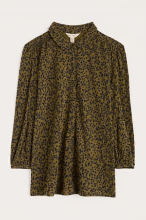 Seasalt Women's Embrace 3/4 Sleeve Jersey Shirt In Berry Branches Bright Olive